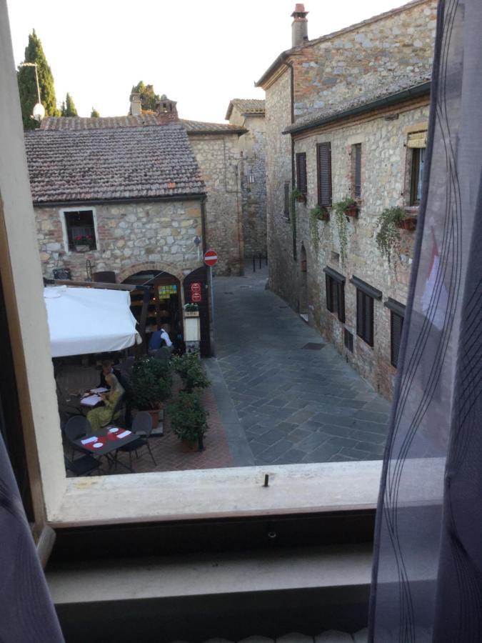 La Fraternita Villa Montefollonico Bagian luar foto